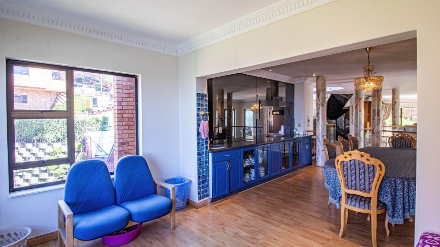 5 Bedroom Property for Sale in Glenvista Gauteng