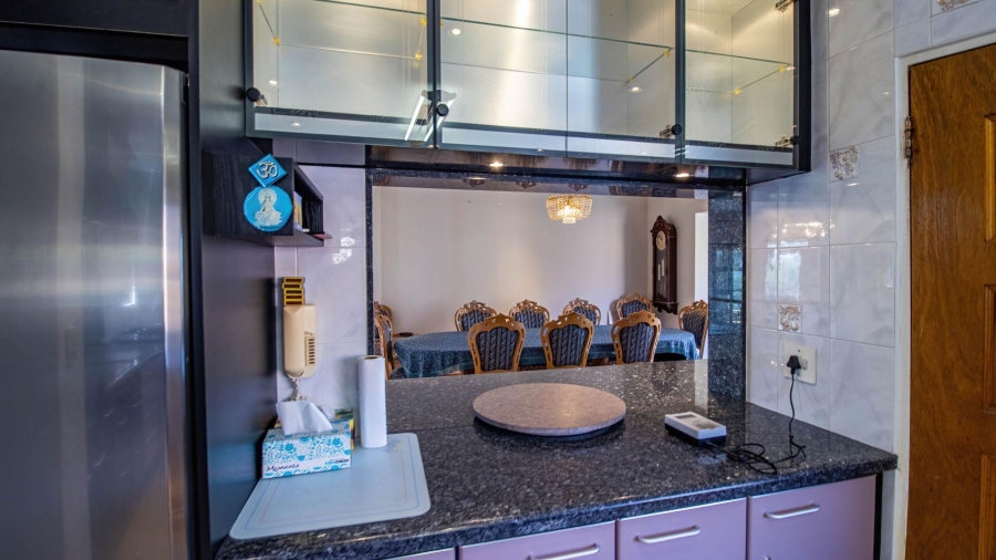 5 Bedroom Property for Sale in Glenvista Gauteng