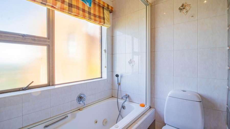 5 Bedroom Property for Sale in Glenvista Gauteng