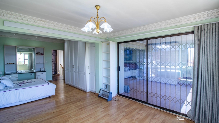 5 Bedroom Property for Sale in Glenvista Gauteng