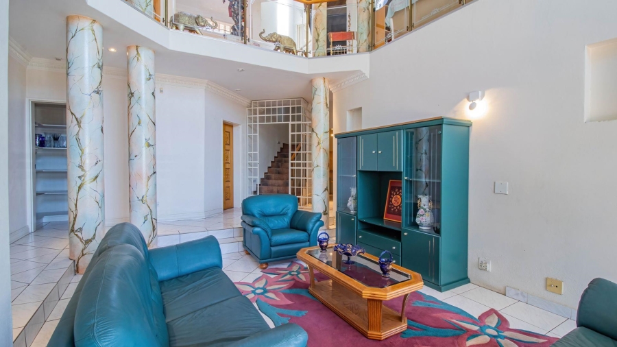 5 Bedroom Property for Sale in Glenvista Gauteng