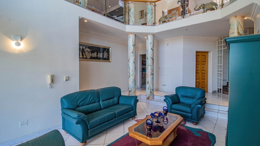 5 Bedroom Property for Sale in Glenvista Gauteng