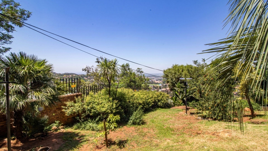 5 Bedroom Property for Sale in Glenvista Gauteng