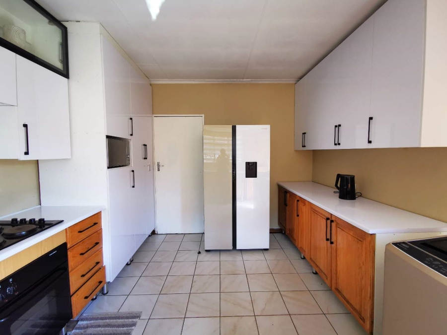 To Let 3 Bedroom Property for Rent in Mabuya Park Gauteng