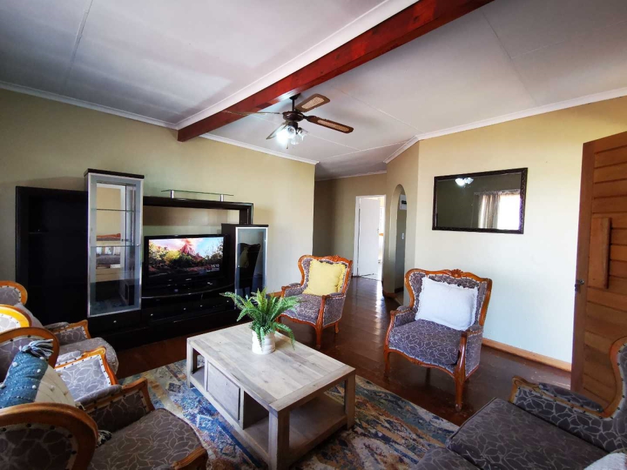 To Let 3 Bedroom Property for Rent in Mabuya Park Gauteng