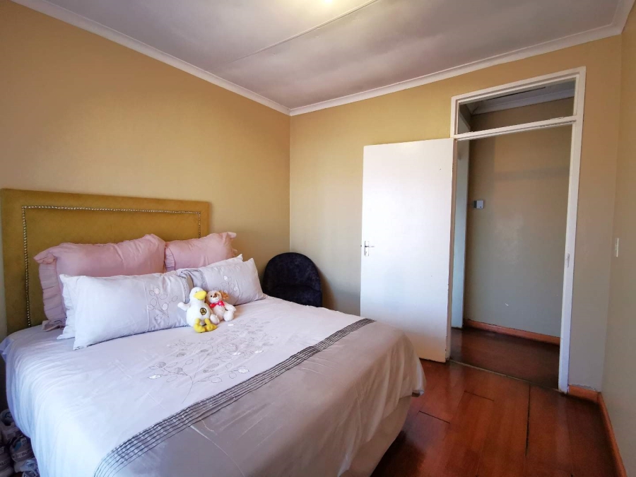 To Let 3 Bedroom Property for Rent in Mabuya Park Gauteng