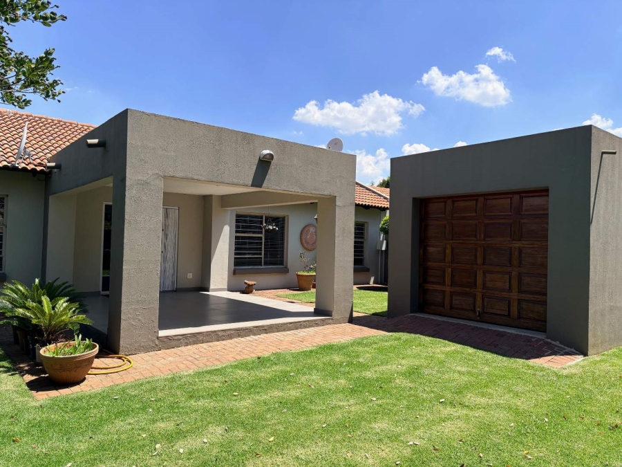 2 Bedroom Property for Sale in Ravenswood Gauteng