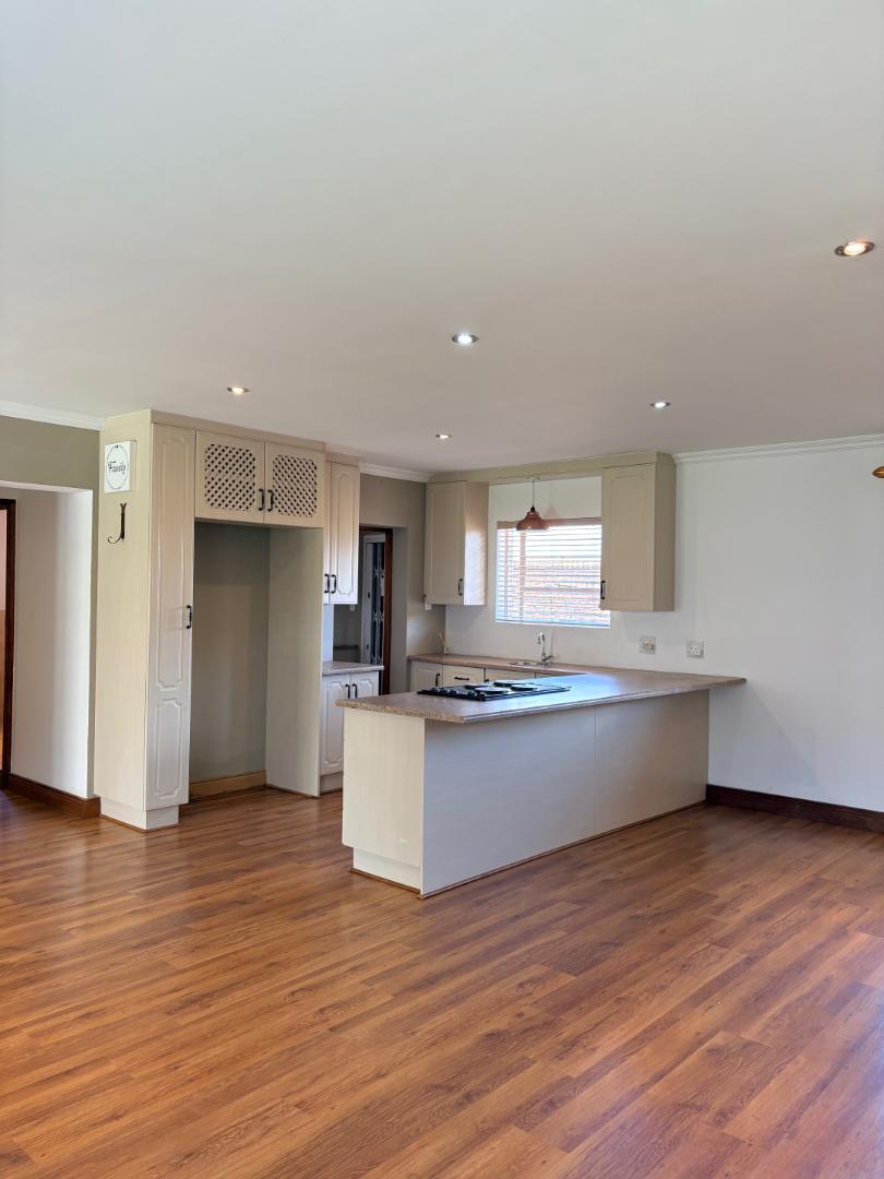 2 Bedroom Property for Sale in Ravenswood Gauteng