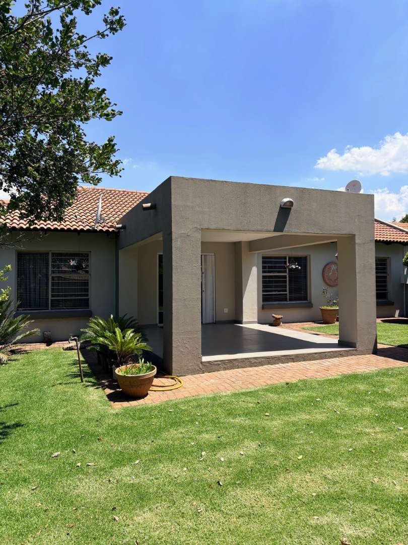 2 Bedroom Property for Sale in Ravenswood Gauteng