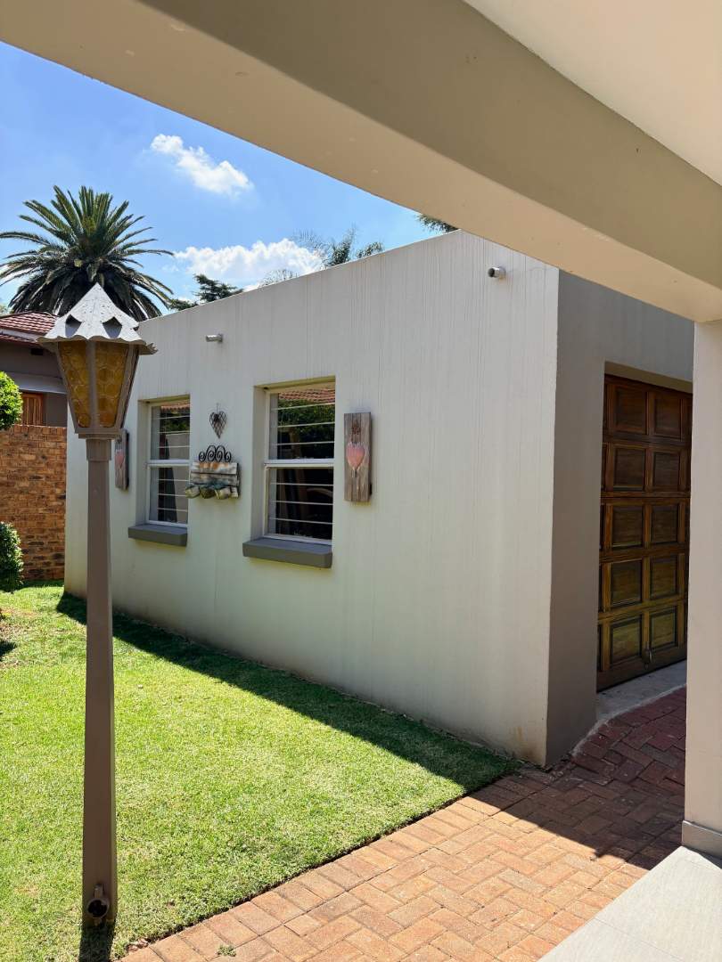 2 Bedroom Property for Sale in Ravenswood Gauteng