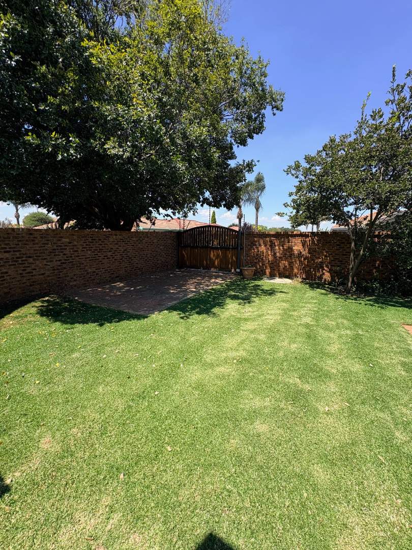 2 Bedroom Property for Sale in Ravenswood Gauteng