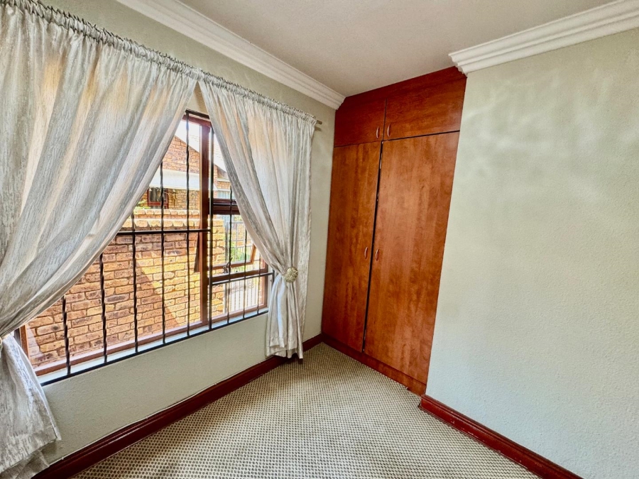 3 Bedroom Property for Sale in Bartlett Gauteng