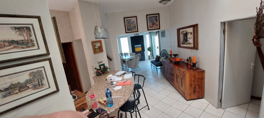 3 Bedroom Property for Sale in Bassonia Gauteng