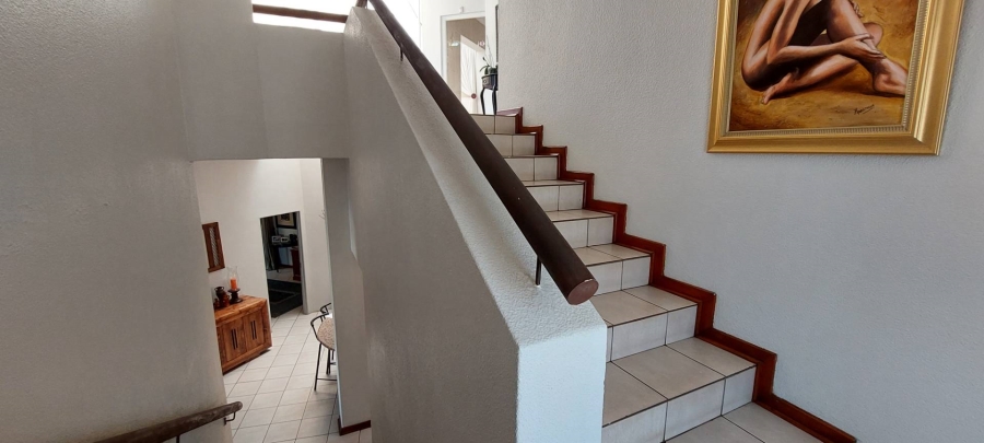 3 Bedroom Property for Sale in Bassonia Gauteng