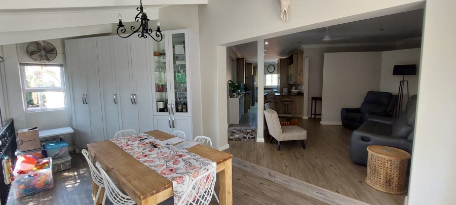 5 Bedroom Property for Sale in Bassonia Gauteng