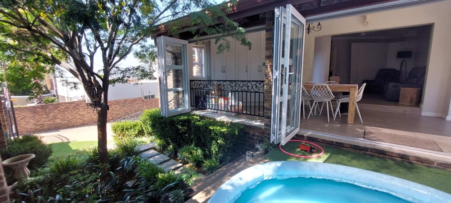 5 Bedroom Property for Sale in Bassonia Gauteng