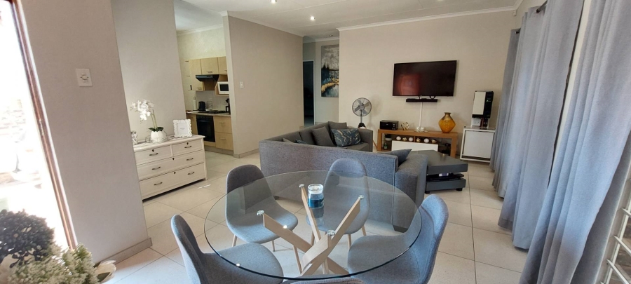 5 Bedroom Property for Sale in Bassonia Gauteng
