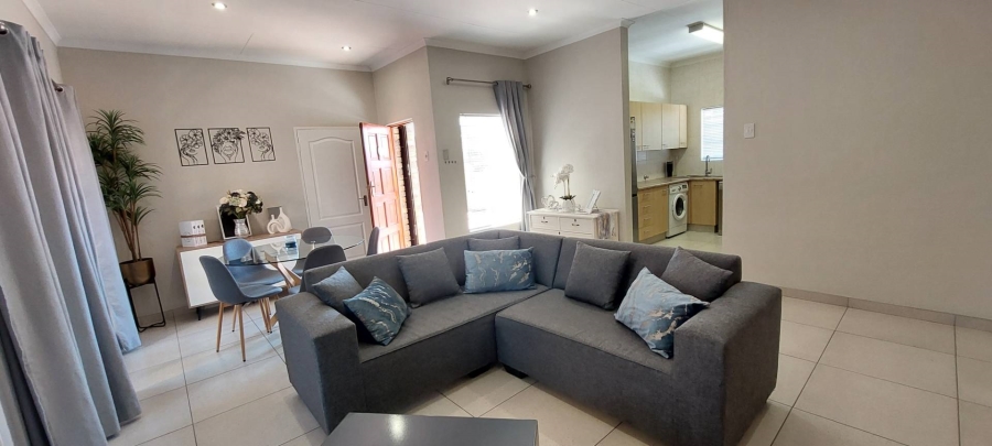 5 Bedroom Property for Sale in Bassonia Gauteng