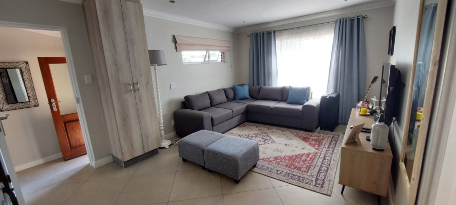 5 Bedroom Property for Sale in Bassonia Gauteng
