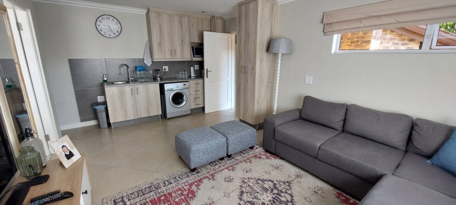 5 Bedroom Property for Sale in Bassonia Gauteng