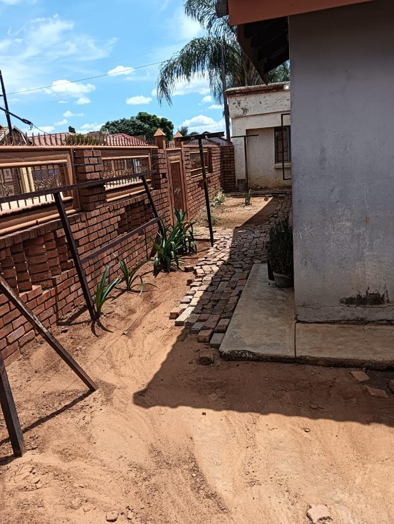 13 Bedroom Property for Sale in Mahube Valley Ext 2 Gauteng