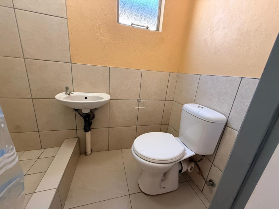 1 Bedroom Property for Sale in Roodepoort Gauteng