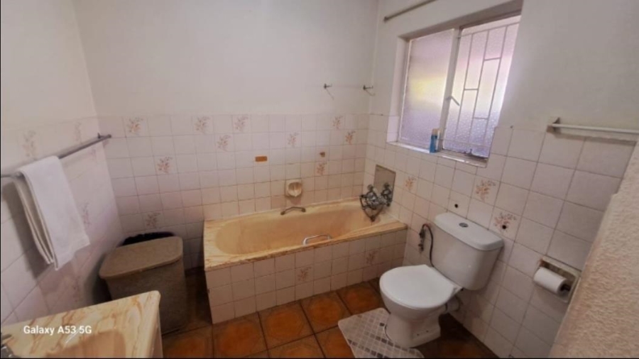 3 Bedroom Property for Sale in Birchleigh Gauteng