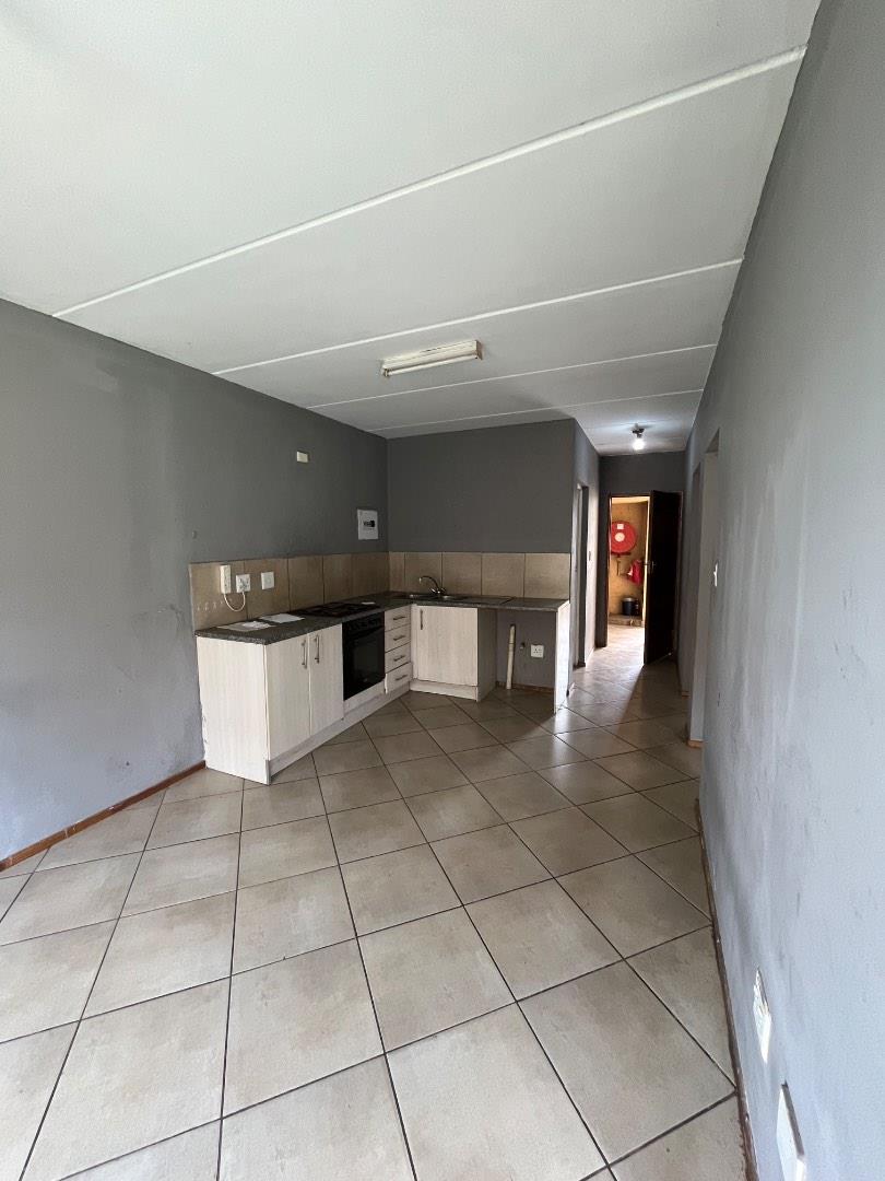 2 Bedroom Property for Sale in Albertsdal Gauteng