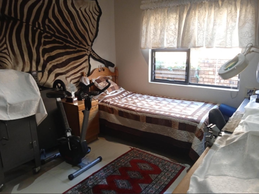 3 Bedroom Property for Sale in New Redruth Gauteng