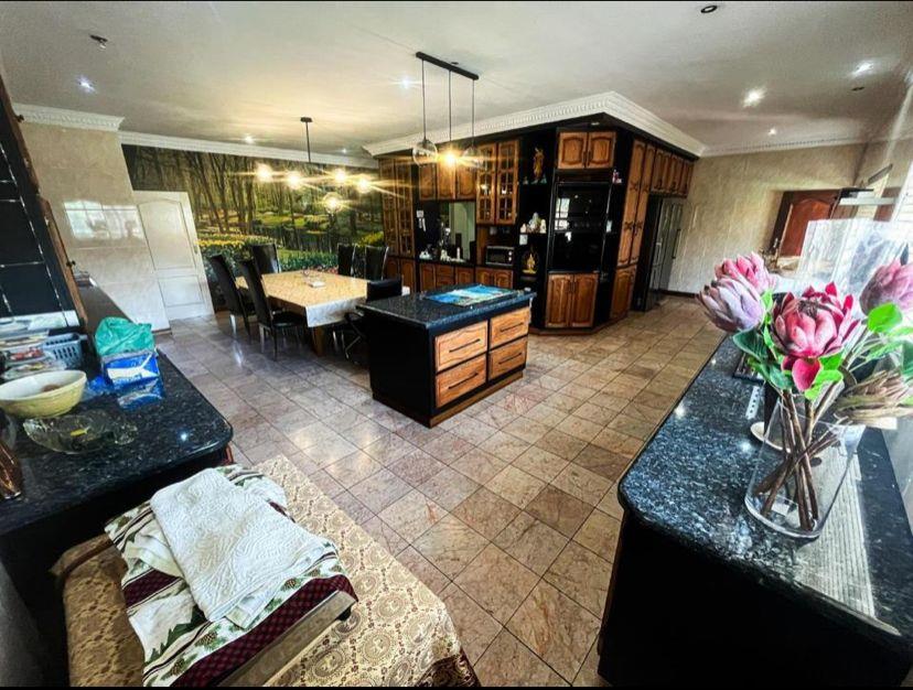 5 Bedroom Property for Sale in Lambton Gauteng