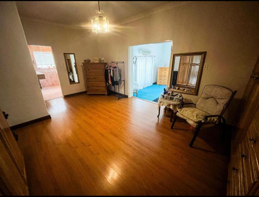 5 Bedroom Property for Sale in Lambton Gauteng