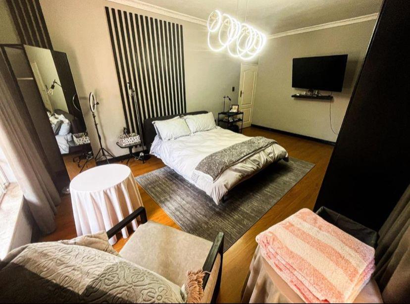 5 Bedroom Property for Sale in Lambton Gauteng