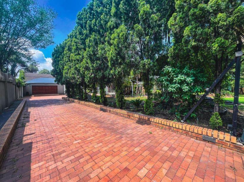 5 Bedroom Property for Sale in Lambton Gauteng