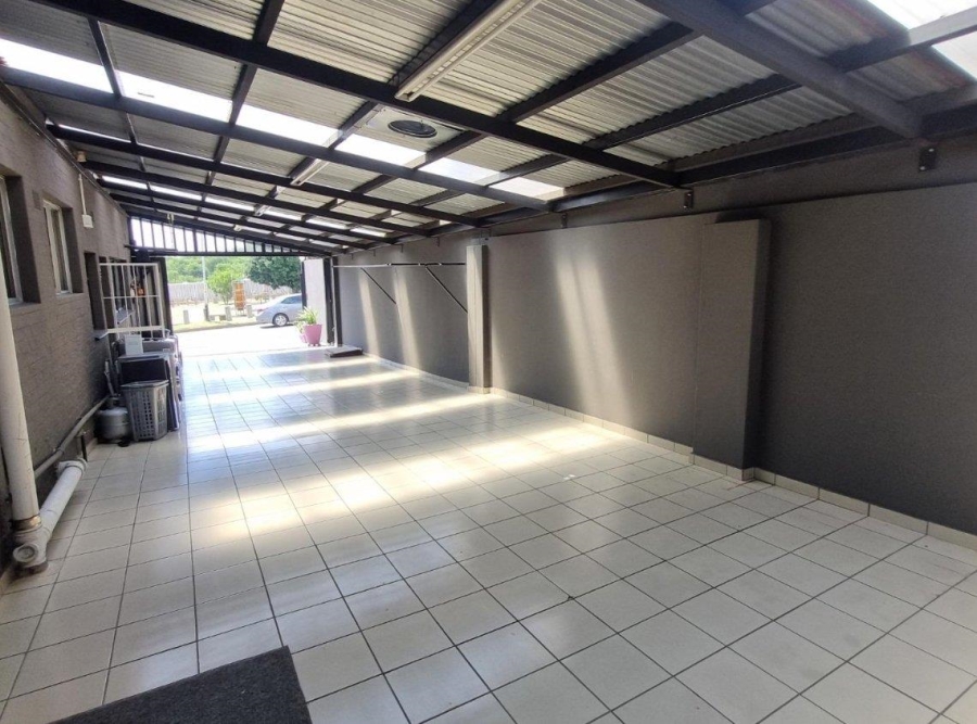 3 Bedroom Property for Sale in South Crest Gauteng