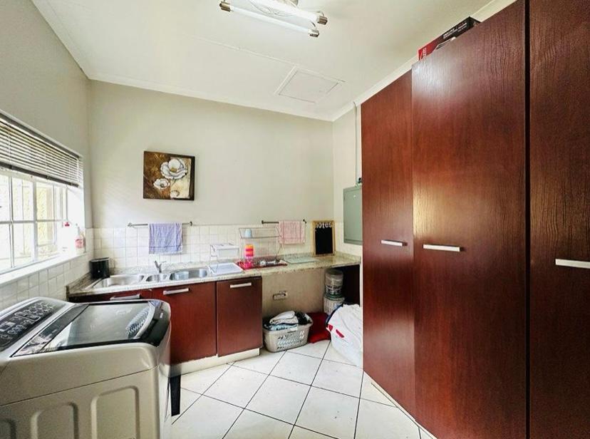 5 Bedroom Property for Sale in Lambton Gauteng