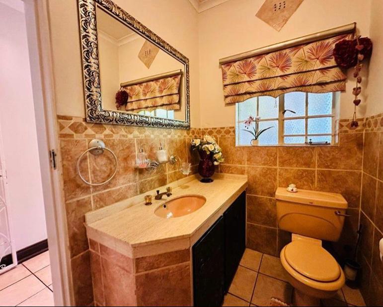 5 Bedroom Property for Sale in Lambton Gauteng