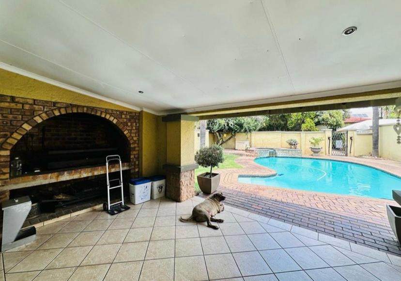 5 Bedroom Property for Sale in Lambton Gauteng