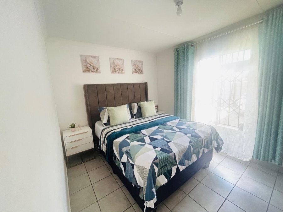 2 Bedroom Property for Sale in Savanna City Gauteng