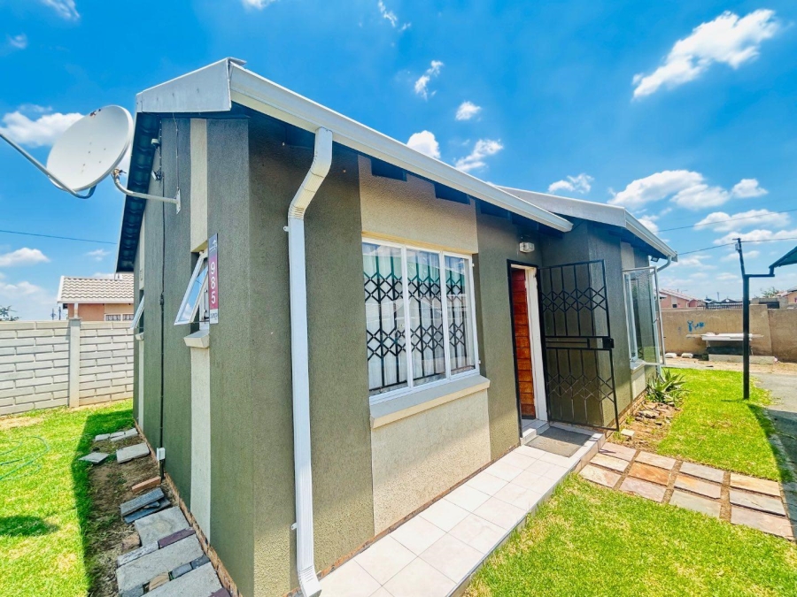 2 Bedroom Property for Sale in Savanna City Gauteng