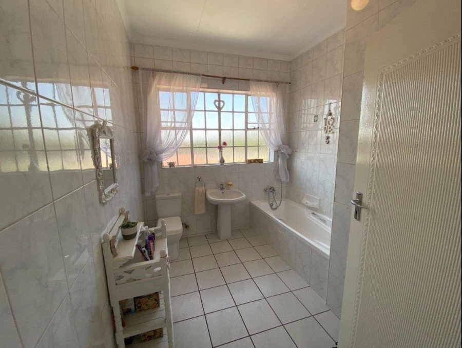 3 Bedroom Property for Sale in Randhart Gauteng