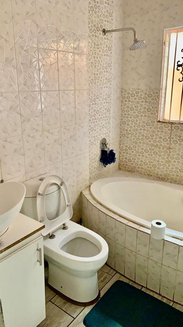 3 Bedroom Property for Sale in Ormonde Gauteng