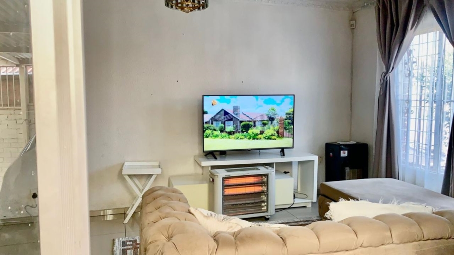 3 Bedroom Property for Sale in Ormonde Gauteng