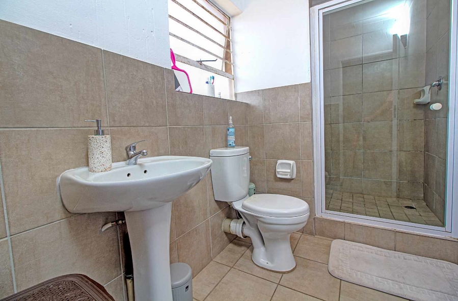 3 Bedroom Property for Sale in Wilgeheuwel Gauteng