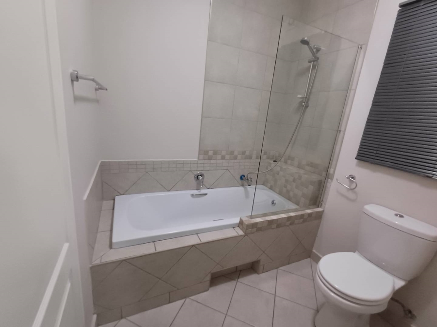 To Let 2 Bedroom Property for Rent in Randburg Gauteng