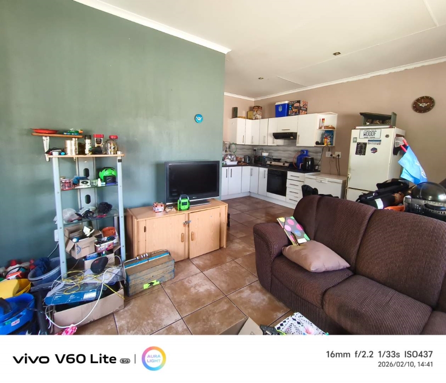 To Let 1 Bedroom Property for Rent in Brackendowns Gauteng