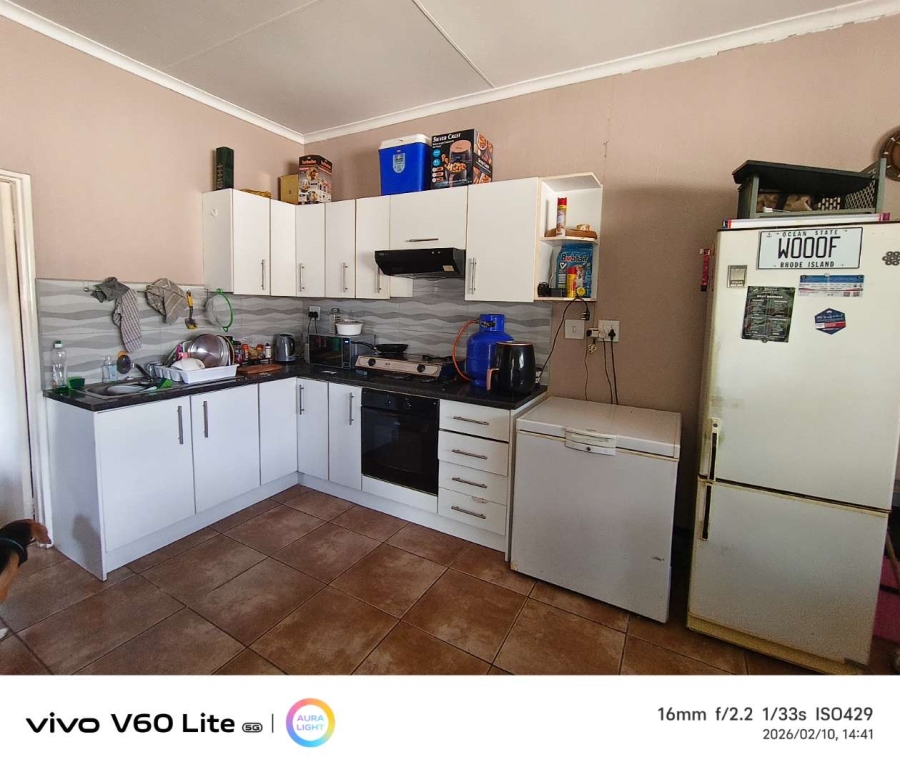 To Let 1 Bedroom Property for Rent in Brackendowns Gauteng