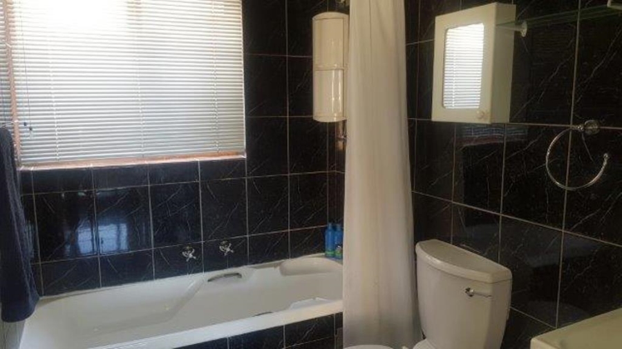 To Let 0 Bedroom Property for Rent in Northcliff Ext 25 Gauteng