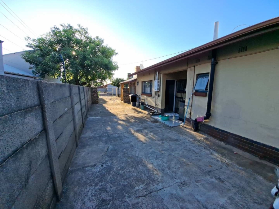 3 Bedroom Property for Sale in Villieria Gauteng