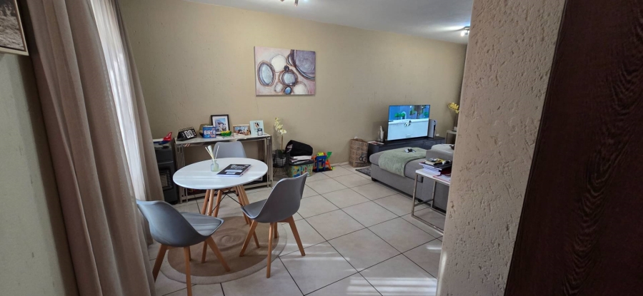 1 Bedroom Property for Sale in Hurlyvale Gauteng