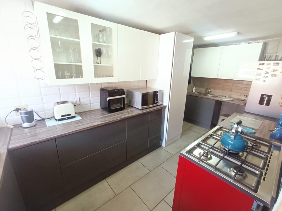3 Bedroom Property for Sale in Hennopspark Gauteng